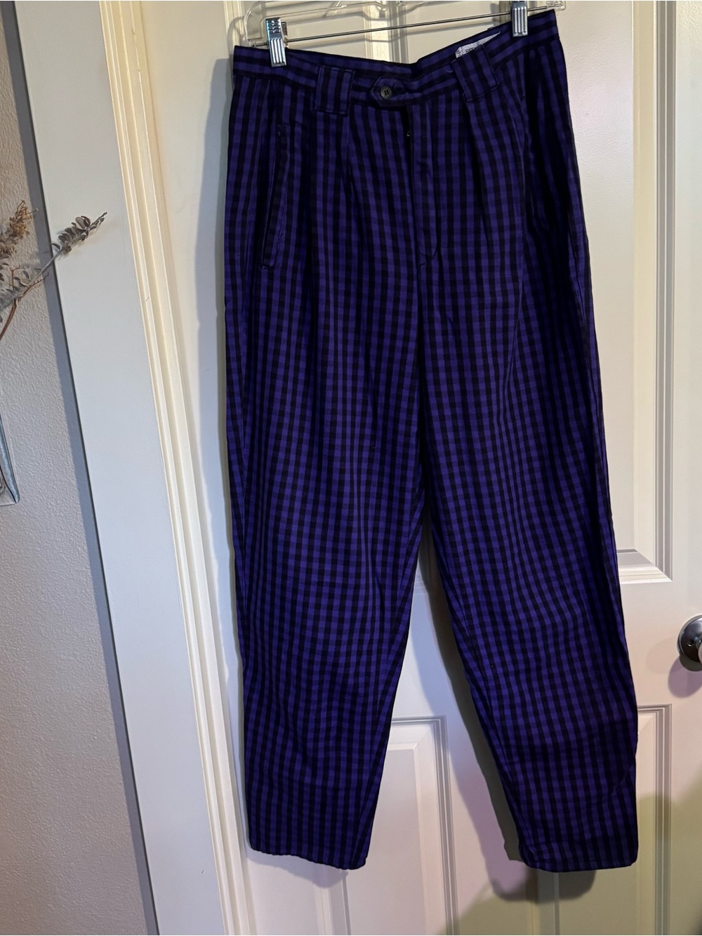 Women’s  Vuntage Esprit Black & Purple Check Pleated Pants